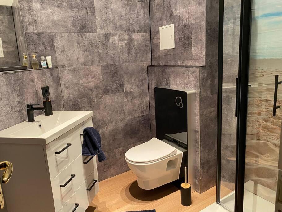 Innenstadt Refugium In Ruhiger Wasserlage+Balkon Lipcse Kültér fotó