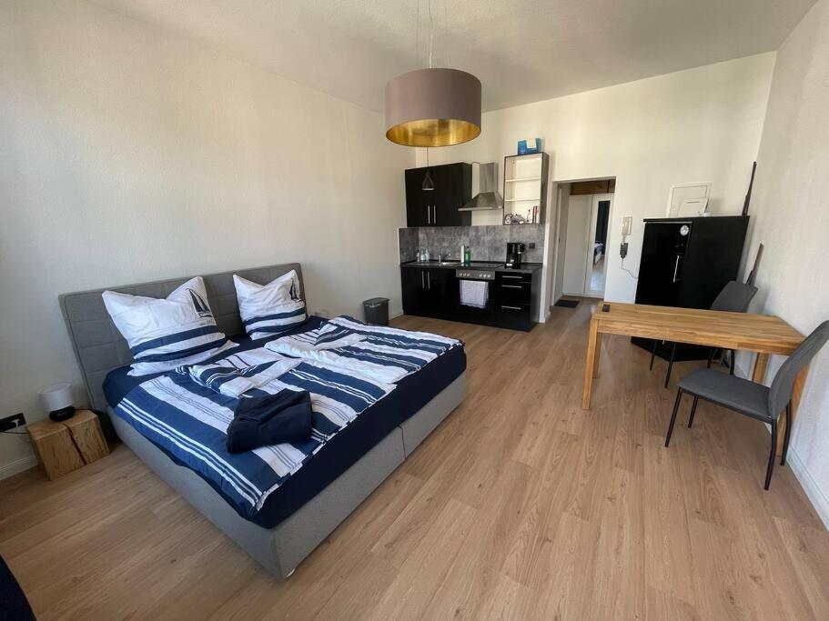 Innenstadt Refugium In Ruhiger Wasserlage+Balkon Lipcse Kültér fotó