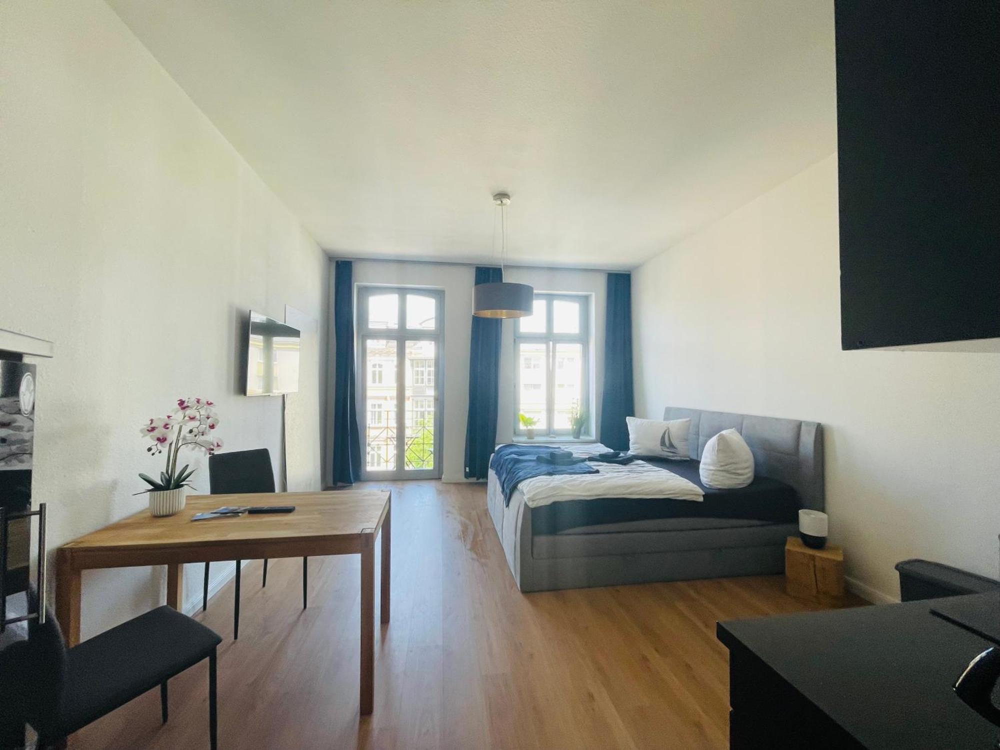Innenstadt Refugium In Ruhiger Wasserlage+Balkon Lipcse Kültér fotó